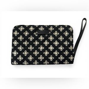 Vera Bradley “Concerto” Zip Around Wristlet Wallet Quilted w/Cream Floral Motif